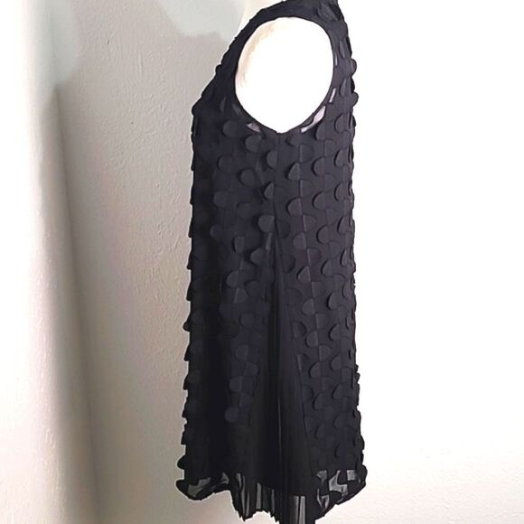 Nic + Zoe Sleeveless Black Dress with Scalloped Overlay, Size PP, NWOT - Picture 3 of 8